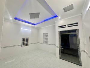 Bán Nhà Vừa Ở Vừa Kinh Doanh, Mặt Tiền Hẽm lớn hơn 6m, Đường Cây Keo , 77 m2, Chỉ Hơn 4 tỷ