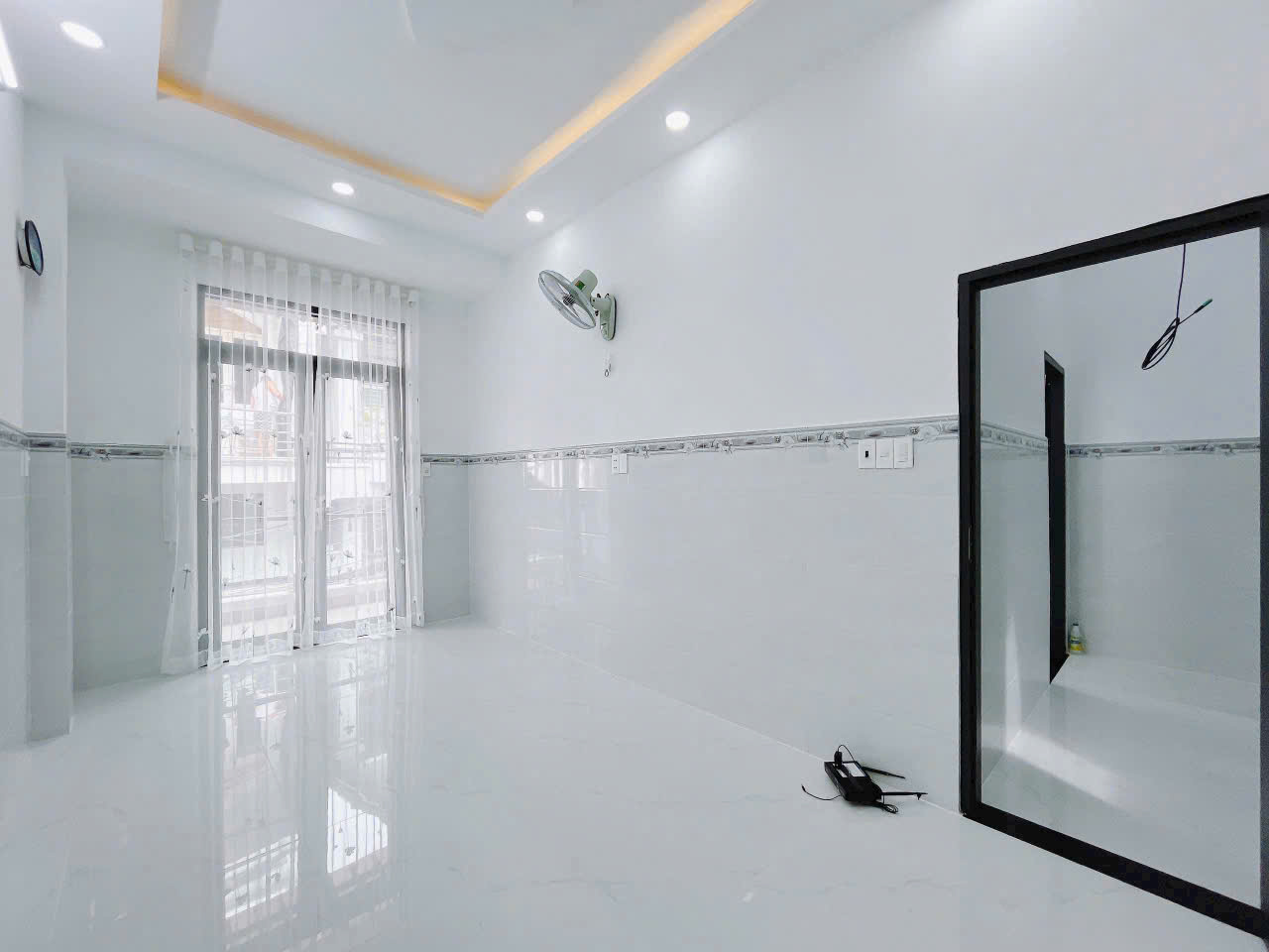 Bán nhà 80m2 Phường Phú Thuận, dưới 5 tỷ