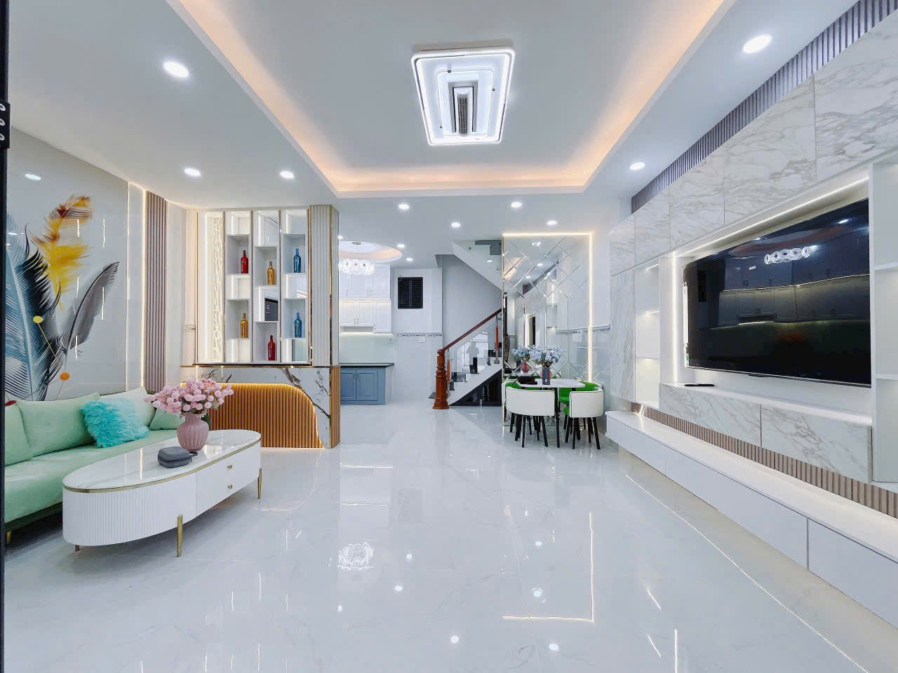 Bán nhà 80m2 Phường Phú Thuận, dưới 5 tỷ