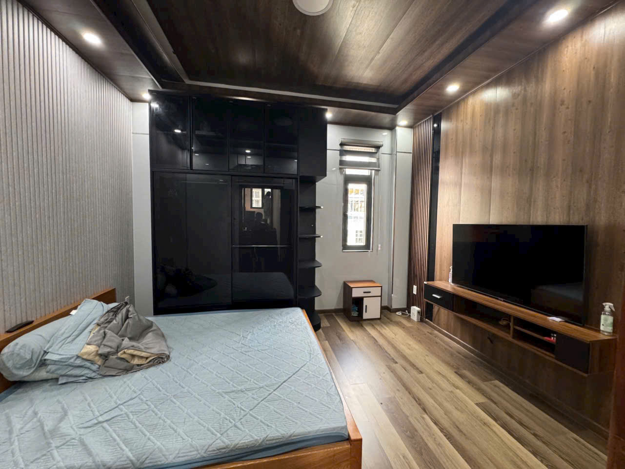 Bán nhà 80m2 Phường Phú Thuận, dưới 4 tỷ