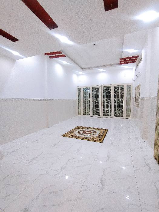 Dương Bá Trạc Phường 1 Quận 8 2 lầu ngang 5 dài 20  Giá 4,x có TL