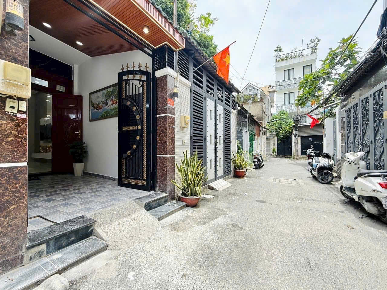 BÁN NHÀ HXH P10 GÒ VẤP - DIỆN TÍCH SỬ DỤNG 100M2, GẦN QUANG TRUNG, GIÁ CHỈ 5.x TỶ