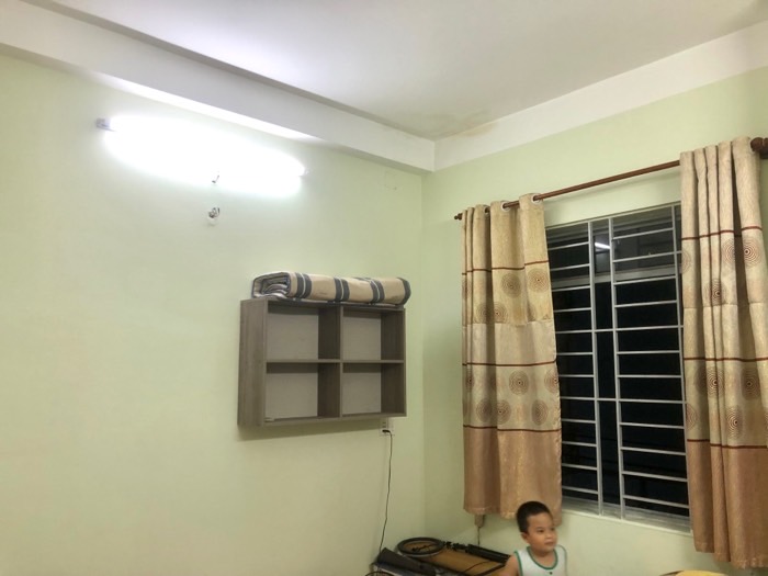 Nhà đẹp 5 tầng hẻm 8m - Giá hơn 5 tỷ   Diện tích: 5,4m x 11,5m   Kết cấu 5 tầng 6 phòng ngủ, 4cw. Trung tâm nhiều tiện ích, hoàn công đầy đủ.  Hẻm xe hơi 8M. Đối diện bệnh viện. Q12 đang cho thuê 14tr/ tháng...  Liên hệ: Em Hiền Lương 0966811669