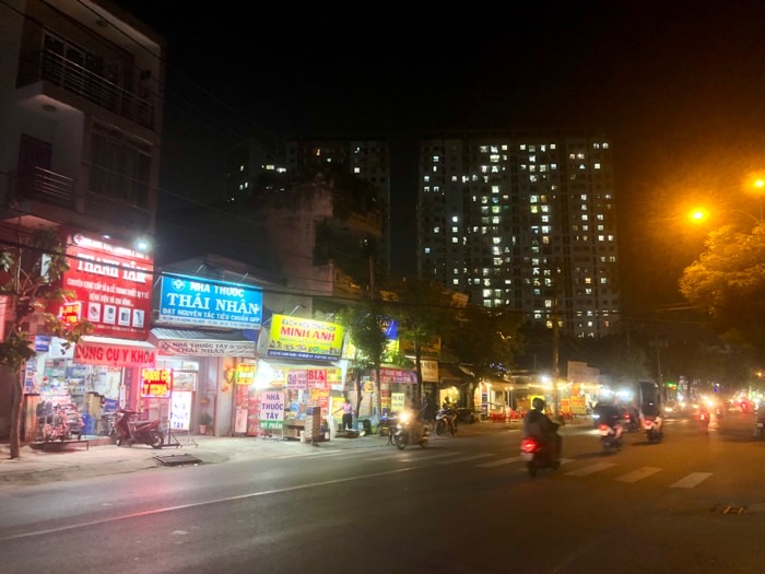 Nhà đẹp 5 tầng hẻm 8m Đường Dương Thị Mười - Gần Bệnh Viện Q12 - Giá hơn 5 tỷ