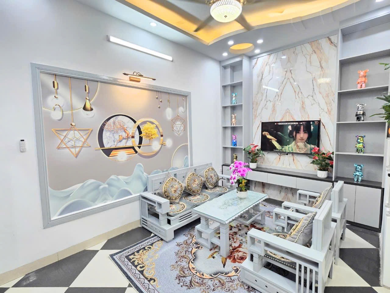 NHÀ MỚI Ở NGAY  - 2 MẶT THOÁNG TRƯỚC SAU - NGÕ THÔNG - Ô TÔ NHỎ LÙI CỬA - CÁCH 1 NHÀ RA Ô TÔ TRÁNH - TẶNG TOÀN BỘ NỘI THẤT - BÃI GỬI XE CÁCH 15M - TẦM TIỀN CẢ PHỐ KHÔNG CĂN NÀO ĐẸP HƠN. 