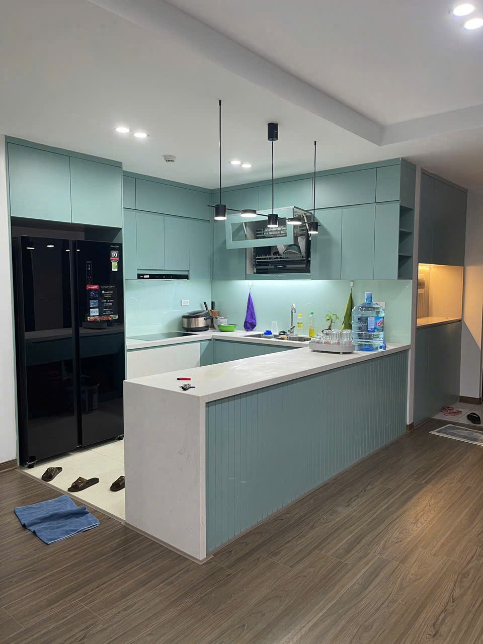 Đỉnh nóc - Nhà Long Biên - Nội thất mới, sẵn dòng tiền - DT 93m2 - 6.2 tỷ - Điện thoại: 08.666.282.67