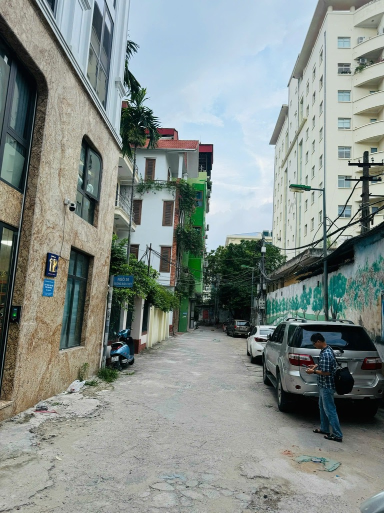 Nhà đẹp Lô Góc Trung Kính 33m 5 tầng 9 tỷ Kinh Doanh