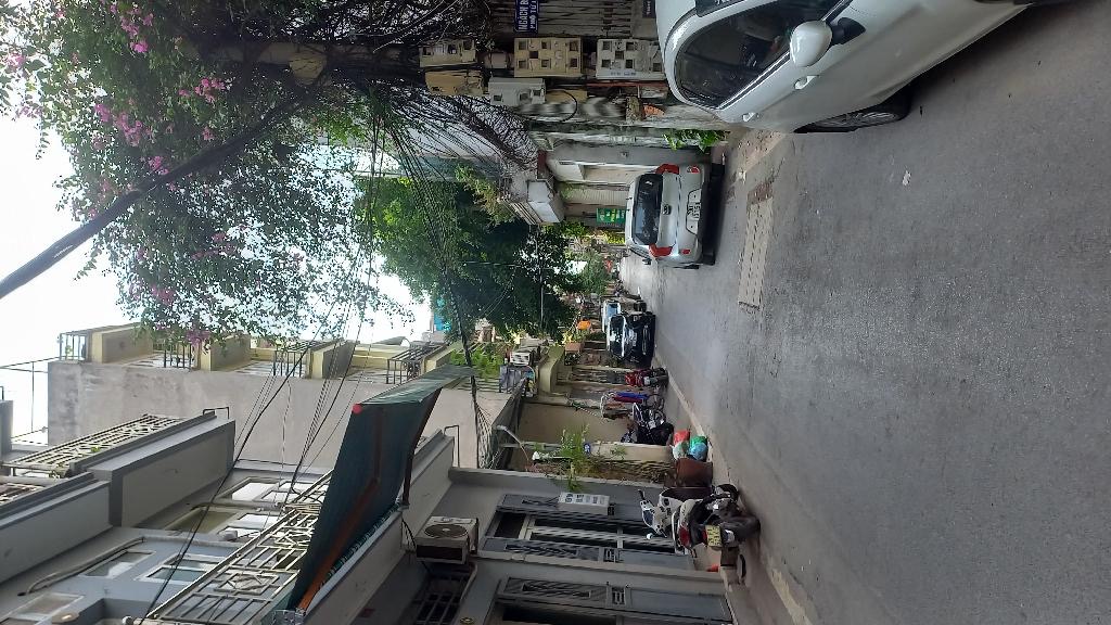Dân xây chắc chắn
