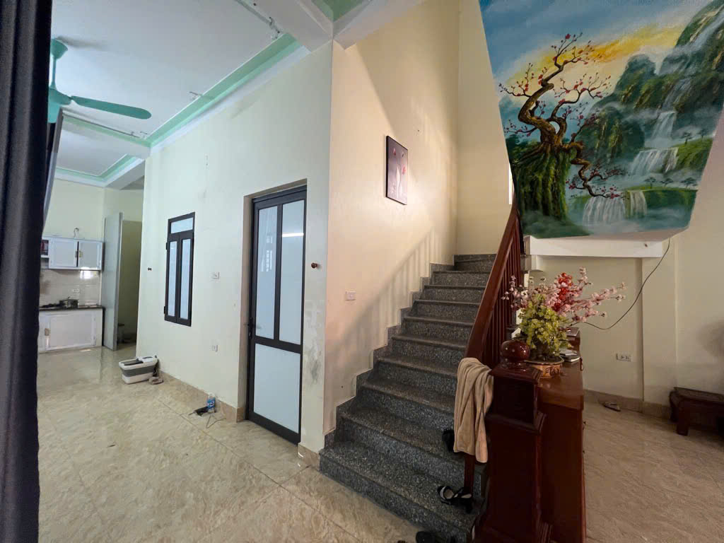 BÁN NHÀ 2 TẦNG TẠI THANH LÂM - MÊ LINH - LÔ GÓC- FULL THỔ CƯ - NGÕ THÔNG - Ô TÔ ĐỖ CỬA - SẴN VỀ Ở