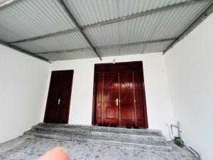 BÁN NHÀ 2 TẦNG TẠI THANH LÂM - MÊ LINH - LÔ GÓC- FULL THỔ CƯ - NGÕ THÔNG - Ô TÔ ĐỖ CỬA - SẴN VỀ Ở