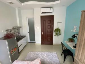 CHDV NHÀ MỚI VỪA HOÀN THIÊN CÁCH CHỢ 200 VÀI BƯỚC CHÂN 4 TẦNG 71m Chỉ có 8.9 TỶ TL,
