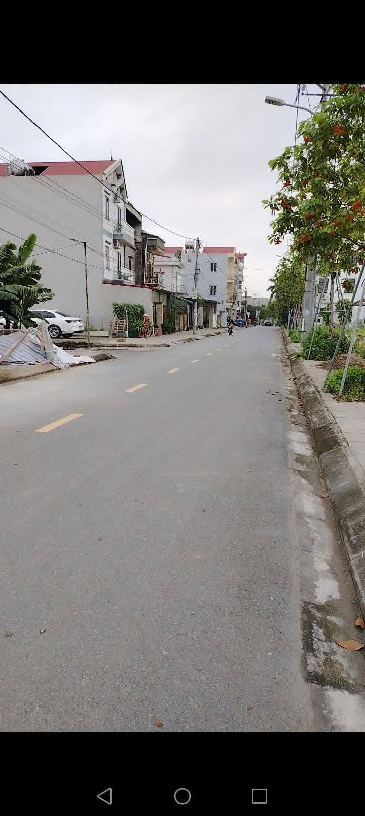 Phân lô -  vỉa hè - trục chính - vị trí cực đẹp khó tìm tại Mai Lâm, Đông Anh