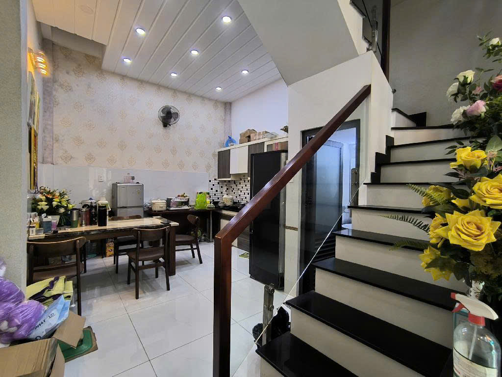 NHANH MỚI KỊP – GIẢM NGAY  700TR CÒN 6.3 TỶ  NHÀ PHẠM VĂN CHIÊU– 4 TẦNG BTCT, HẺM XE HƠI