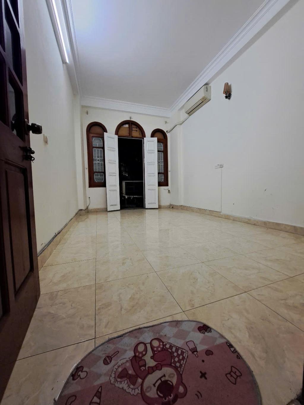 Bán nhà riêng 30m2, 14,3 tỷ tại Trung Kính, Yên Hòa, Cầu Giấy, Hà Nội 14.300.000.000 đ