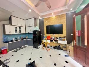 Bán nhà phố Trần Phú - Hà Đông 5 tầng mt 4.2m nhà đẹp, gần phố, ô tô