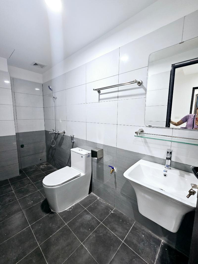 Nhà mới kính kong tại An Thượng, 52 mét, 4 tầng, oto vào nhà, 4 mặt thoáng chỉ có 3.1 tỷ
