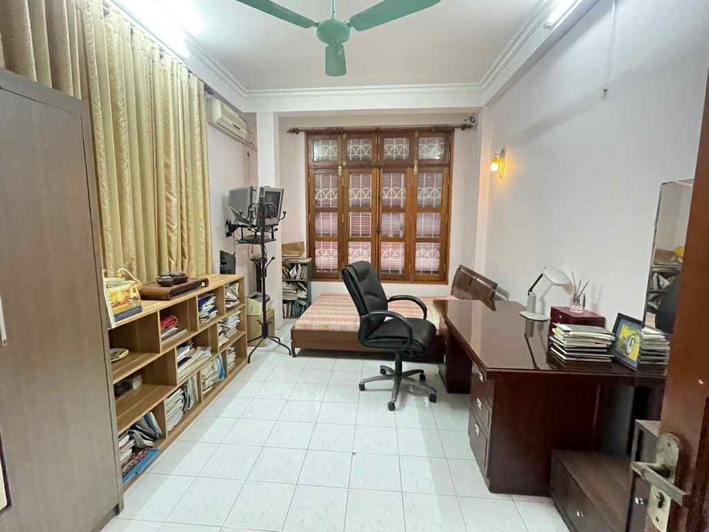 Bán nhà khu vực Nguyễn Chí Thanh - Giá chỉ 8.75 tỷ - Khu vực Hiếm nhà bán