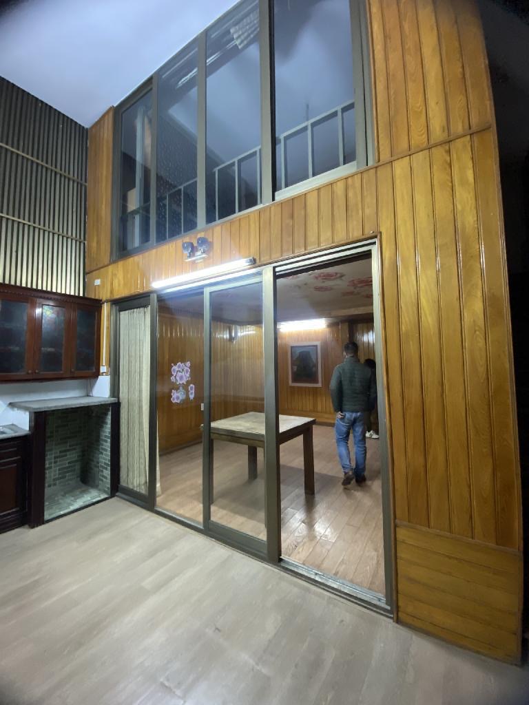 Nhà mặt phố - gần vincom bà triệu - khu trung kinh doanh sầm uất,