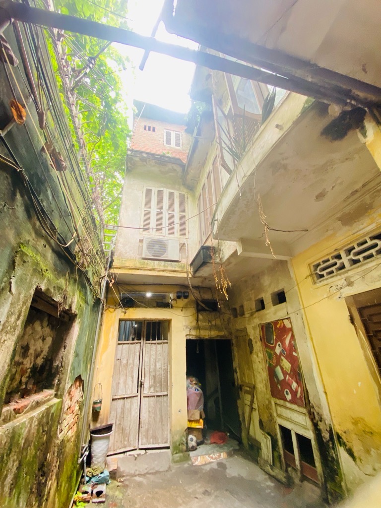 BÁN ĐẤT TẶNG NHÀ - KHU VỰC CỰC HIẾM NHÀ BÁN - QUY HOẠCH ỔN ĐỊNH - TRUNG TÂM - 3 BƯỚC RA PHỐ,