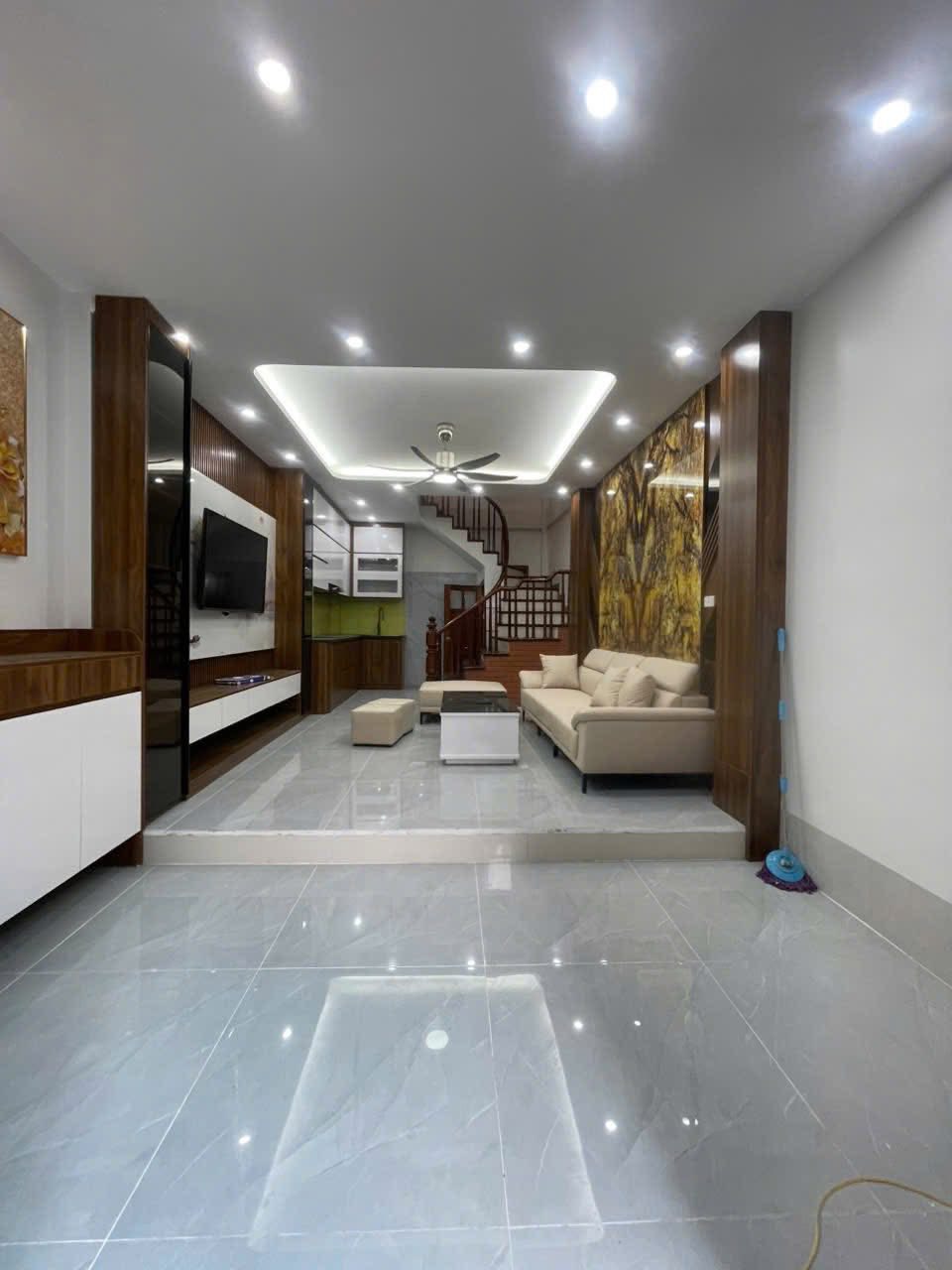 bán nhà ngọc thụy ngõ thông