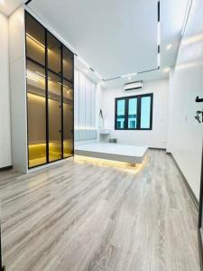 Giao thông thuận tiện sổ đỏ cất két chờ giao dịch gần trường học công viên trung tâm thương mại