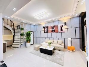 Ô Tô Vào, Kinh Doanh, Gần Trung Tâm, Nhỉnh 9 Tỷ, Nhà Đẹp Ở Ngay