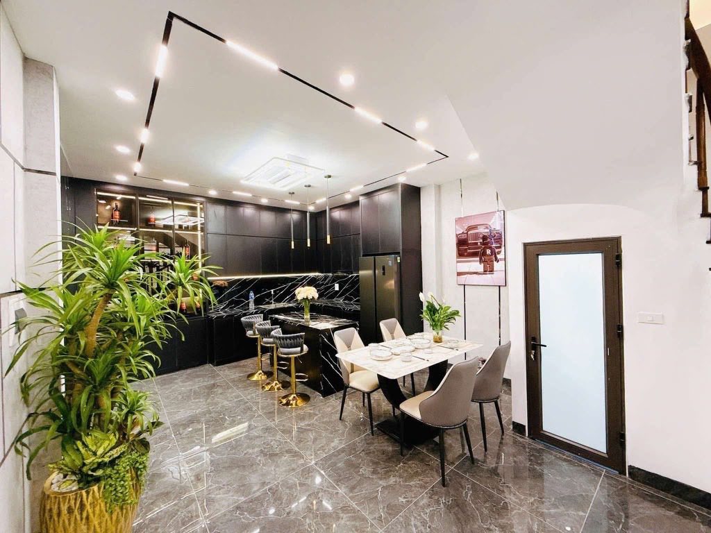 SIÊU PHẨM LUXURY, CÁCH MẶT PHỐ 30M - ĐẠI LA