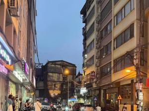 Bán nhà giá đầu tư quận Cầu giấy