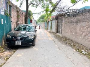 Bán nhà Tây Hồ 35m^2 mặt tiền 5 giá 2.3 tỷ