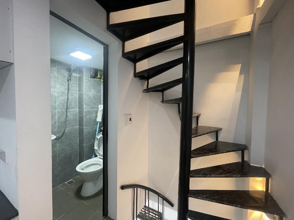 Giá chỉ 2.2 tỷ - Nhà mặt ngõ ô tô, kinh doanh đỉnh – Cách phố chỉ 25m