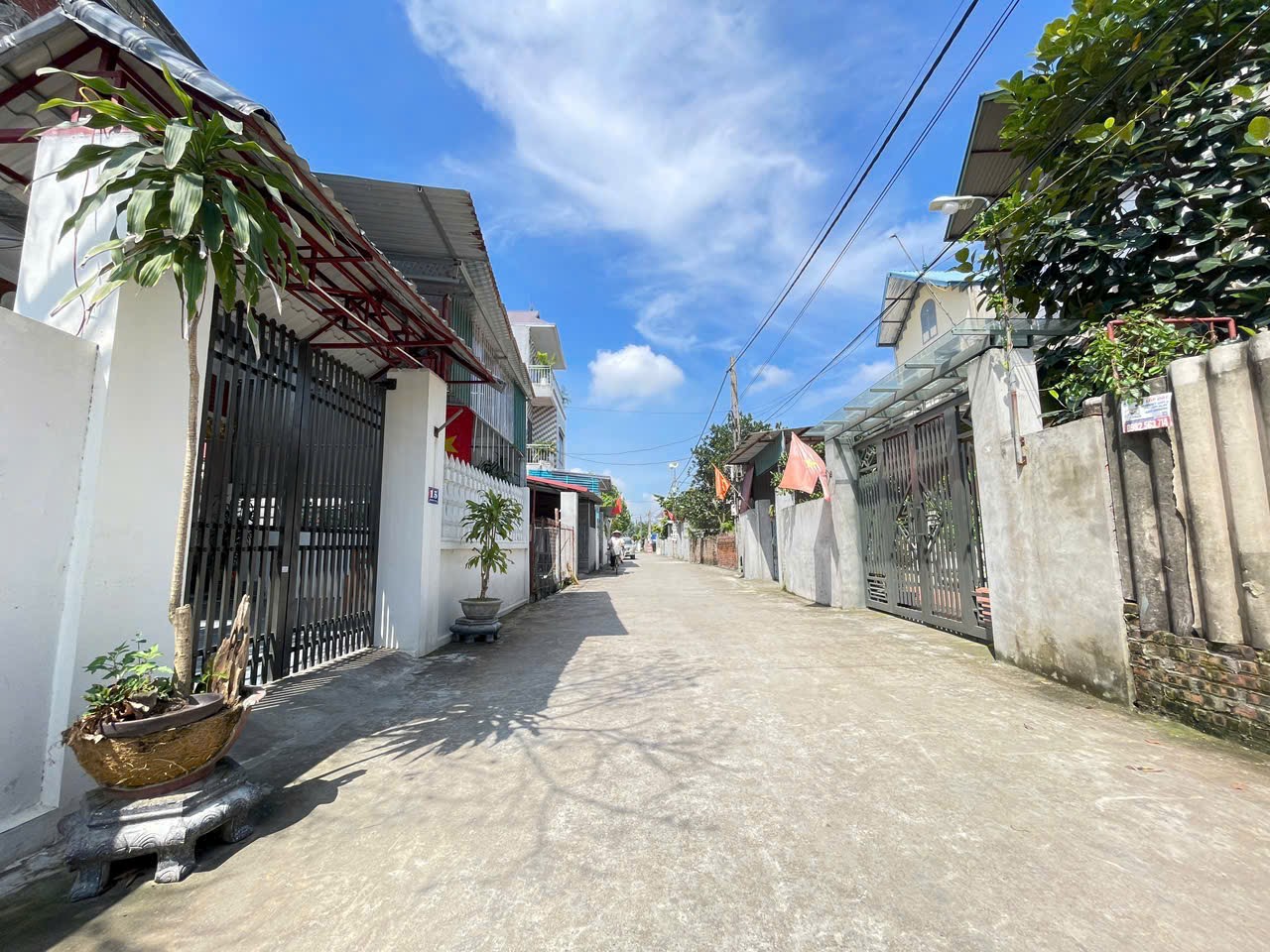 BÁN ĐẤT KHU VỰC NÓNG CỦA SÓC SƠN . MAI ĐOÀI 96M² , 4, 8 TỶ,