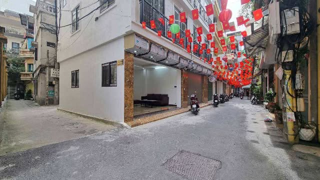 SIÊU PHẨM HOÀNG QUỐC VIỆT - LÔ GÓC - Ô TÔ - THANG MÁY - KINH DOANH
