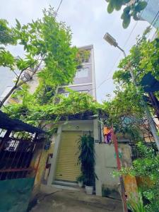 CẦU GIẤY - LÔ GÓC - DIỆN TÍCH RỘNG - 2 THOÁNG - AN SINH TUYỆT VỜI
