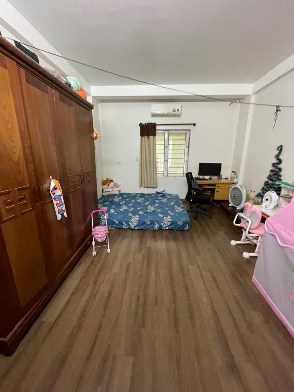 Trung tâm Thạch Bàn Cổ Linh - cách ô tô 10m - gần hồ