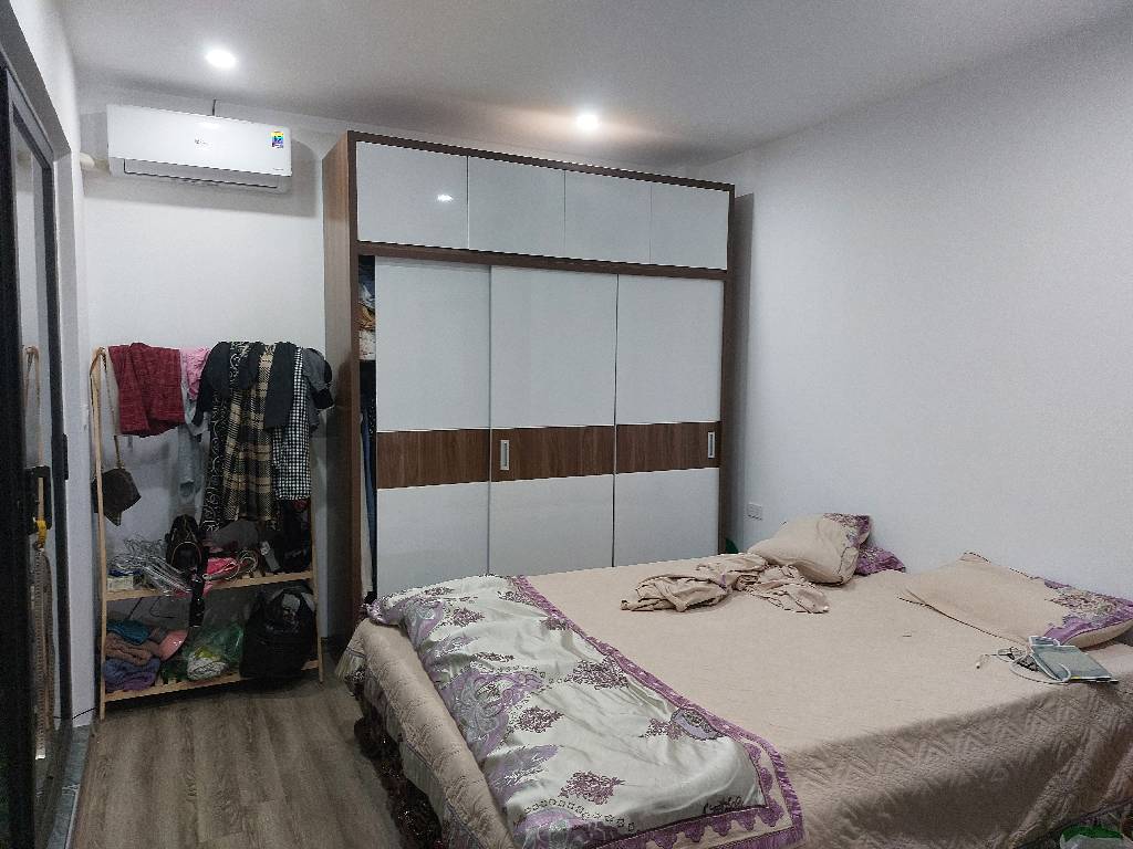 50m2 Đức Giang ô tô đỗ cổng, ngõ nông ô tô tránh