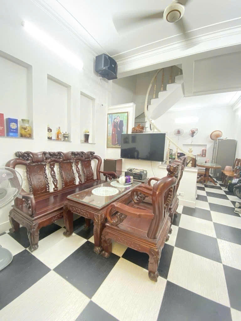 Nguyễn Gia Bồng cạnh công viên hồ điều hòa tiện ích Khai Sơn