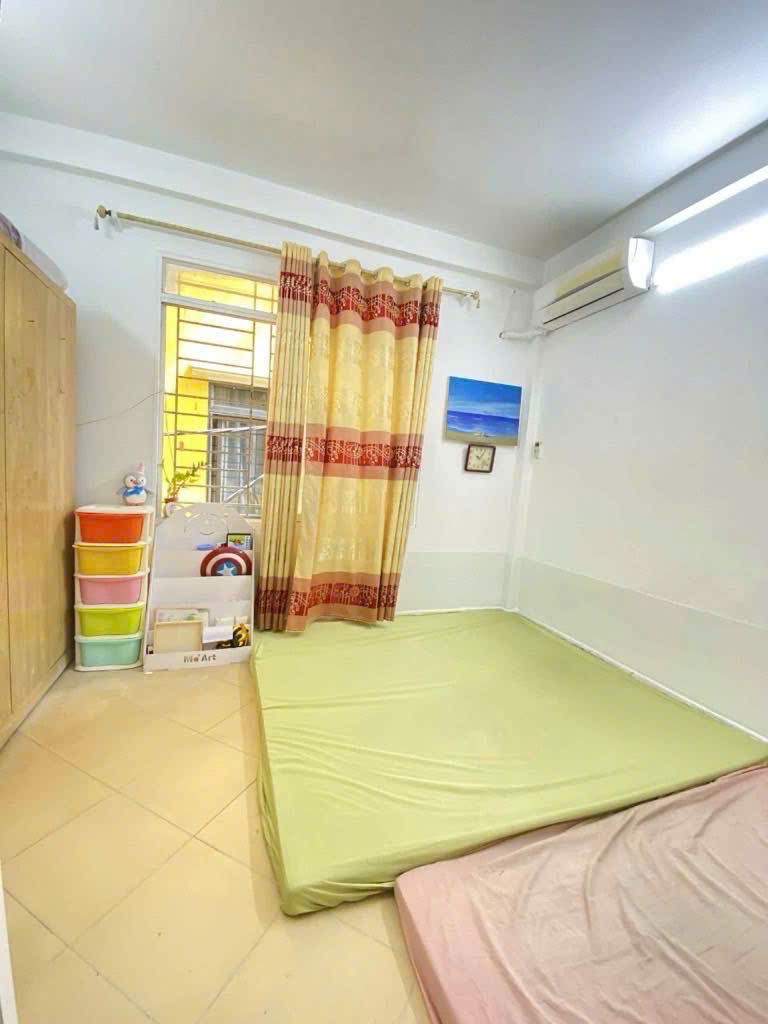 Nguyễn Gia Bồng cạnh công viên hồ điều hòa tiện ích Khai Sơn