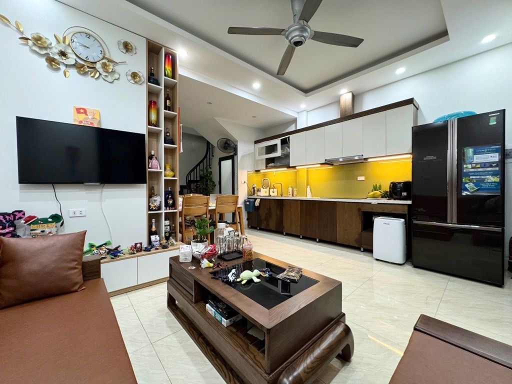 Bồ Đề lô góc ngõ ô tô thông