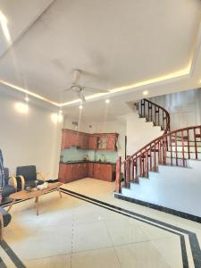 Nguyễn Văn Linh 4 tầng 30m2 sau QH ra mặt đường lớn!!!