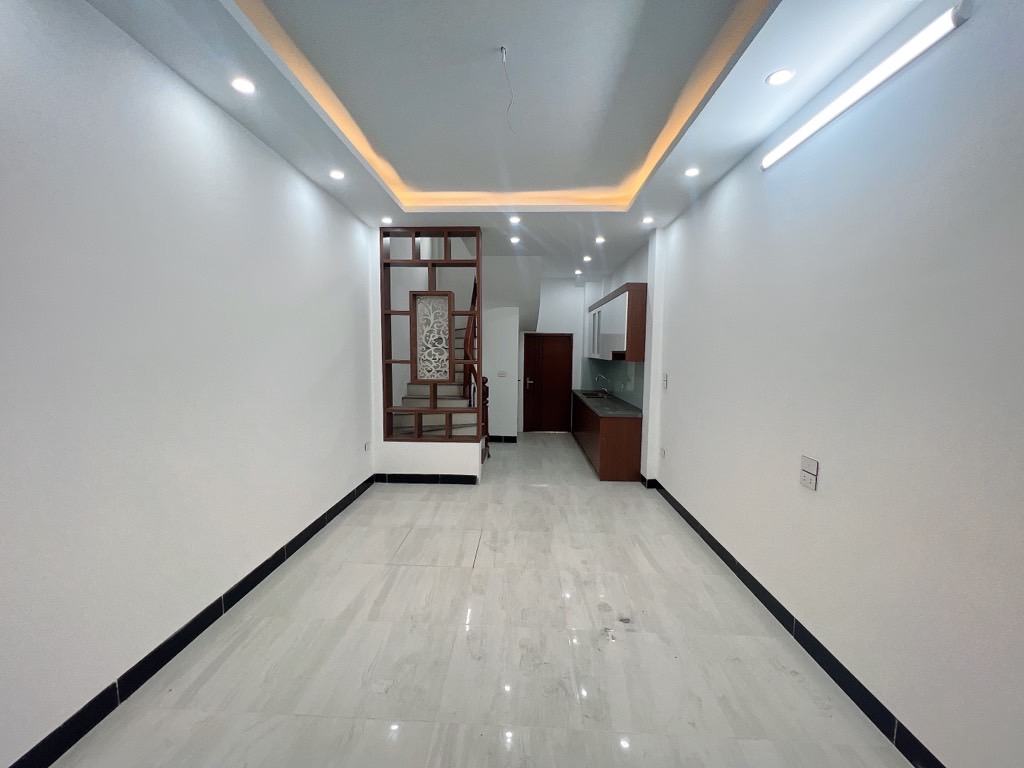Nhà Mới Sơn Trắng - Full Nội Thất Cao Cấp - Hàng Xóm Công Chức