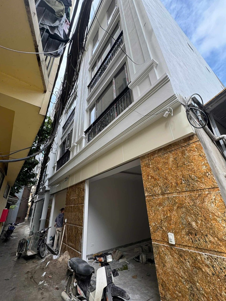 Bán Nhà Lô Góc Hồ Tùng Mậu - 100m Ra Phố - Nhà Ánh Nắng Buổi Sáng