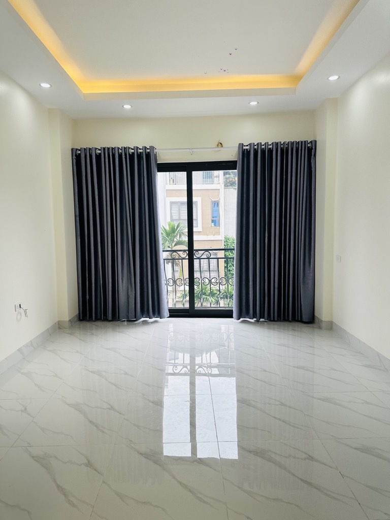 Bán Nhà Lai Xá - Oto Đỗ Cửa - Gần Nhiều Đường Chính - Nhà Thoáng