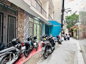 Bán Nhà Hồ Tùng Mậu - 70m Ra Phố - Có Thang Máy - Vị Trí Trung Tâm