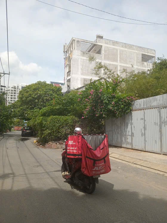 HXH ,  Nguyễn Biểu, Q5, 40 m2, 3 tầng, nhỉnh 5 tỷ