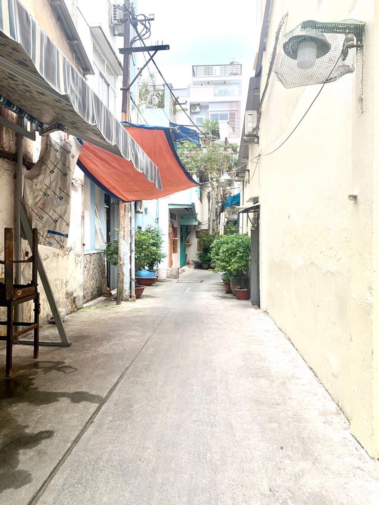 Trần Phú, Q5, 65 m2, ngang 4 m, nhỉnh 4 tỷ