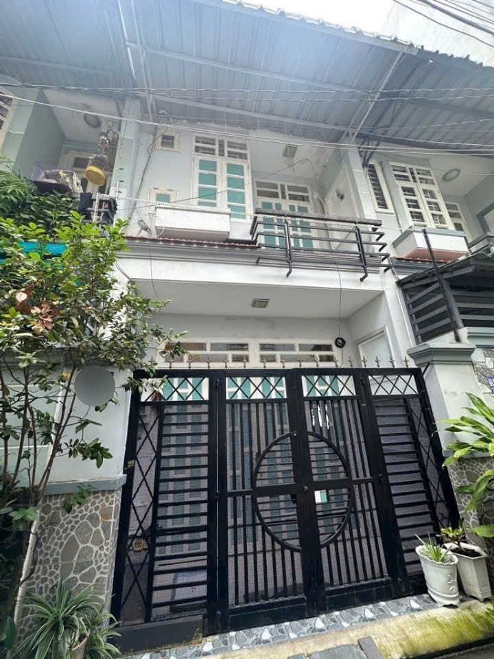 Vị trí đắc địa sầm uất Dương Bá Trạc, Q8, 50m2, ngang 4m, nhỉnh 5 tỷ
