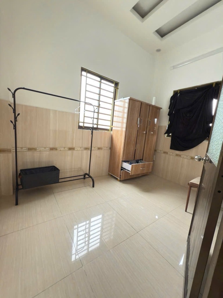 HXH, dòng tiền 15tr/tháng, 35m2, ngang 9m. Nhỉnh 4 tỷ