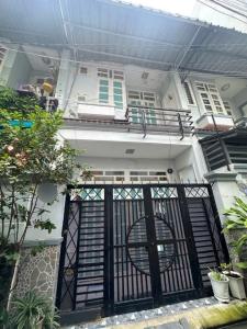 Vị trí đắc địa sầm uất Dương Bá Trạc, Q8, 50m2, ngang 4m, nhỉnh 5 tỷ