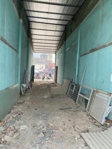 - Bán nhà phố ga đỗ xá , nhà thoáng, dân trí cao, 41m2, thực tế 400m2