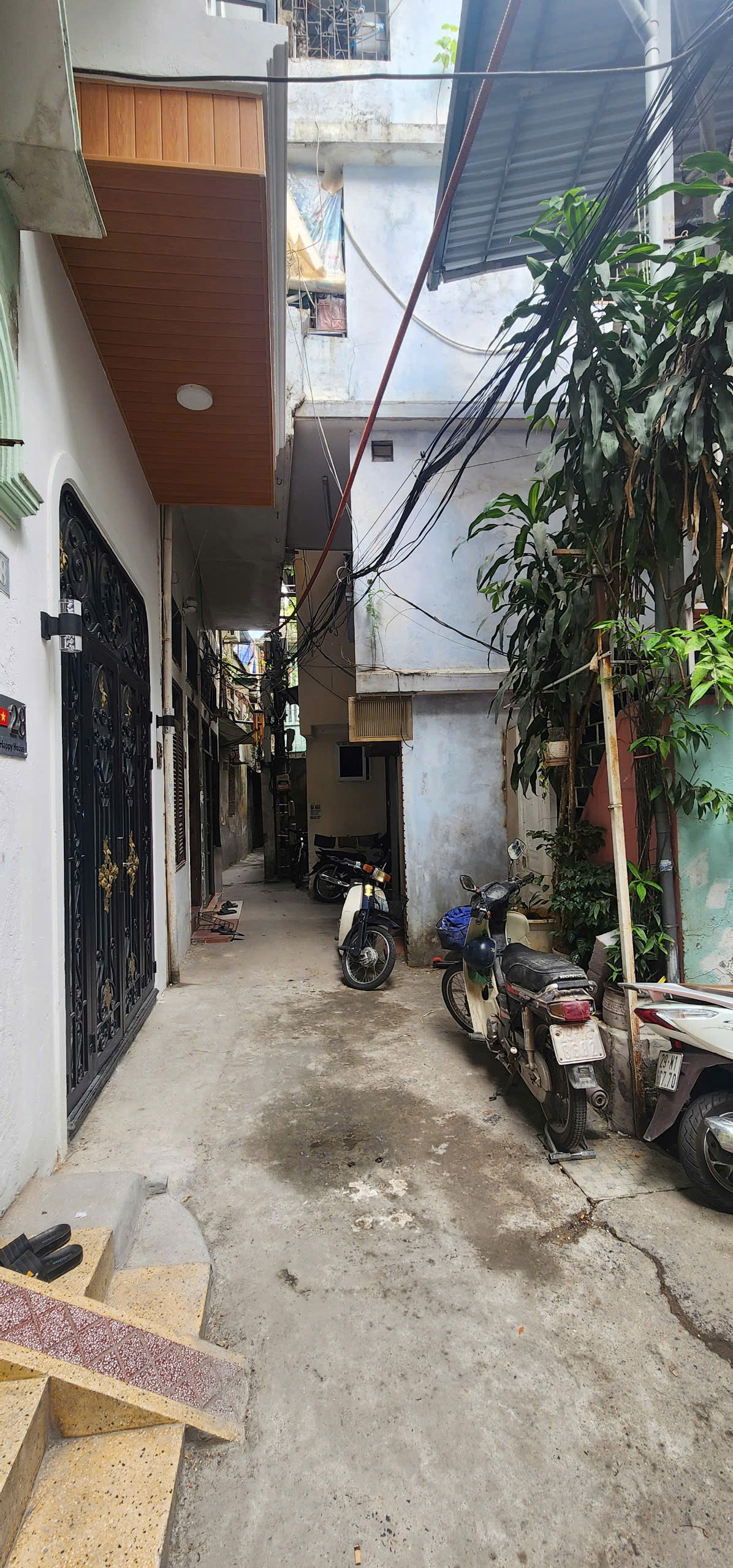 Bán nhà phố Khâm Thiên, Đống Đa. DT 22m2, mặt tiền 8m, chỉ hơn 3 Tỷ